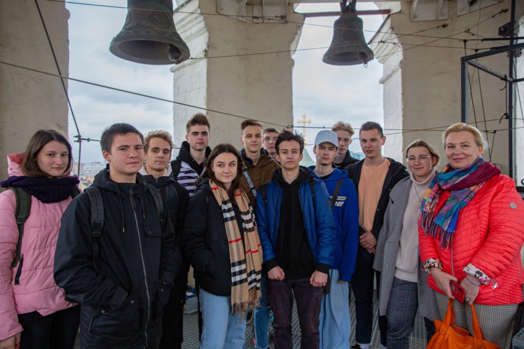 РПУ совместно с Высоко-Петровским монастырем Москвы продолжает организовывать групповые экскурсии для студентов столичных колледжей