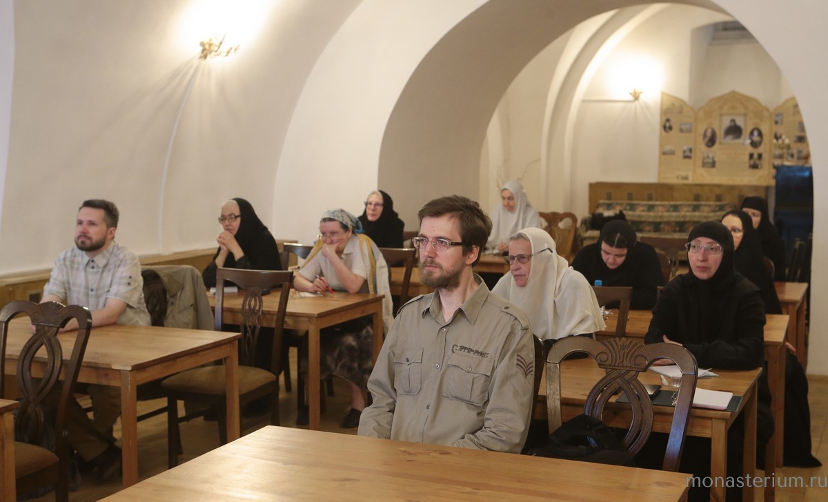 В Иоанно-Предтеченском монастыре состоялся семинар на тему «Поставление игуменов в Византии» 