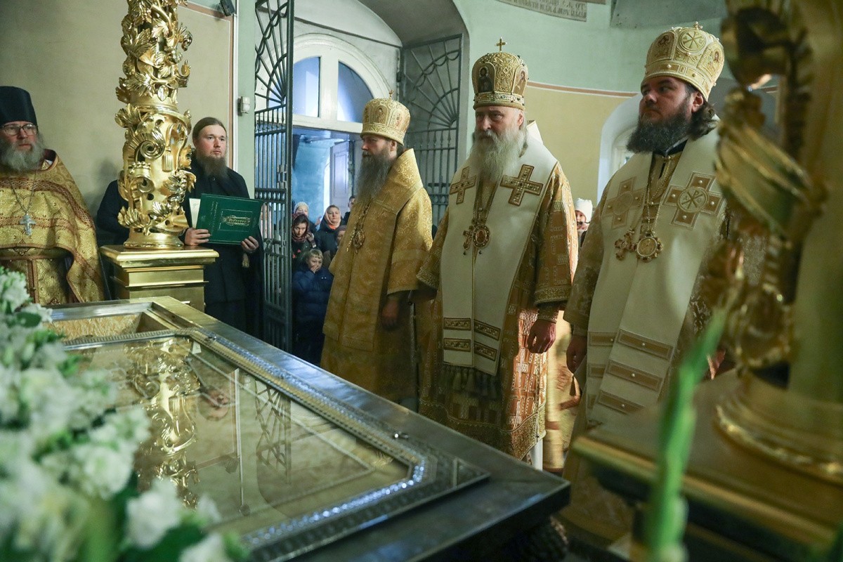 В Донском монастыре молитвенно почтили память святителя Тихона, Патриарха Московского и всея России 