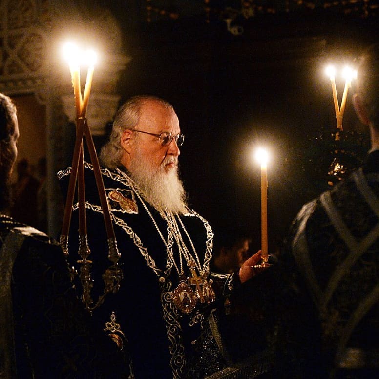 Святейший Патриарх Кирилл совершил панихиду по погибшим в результате пожара в торговом центре в Кемерове