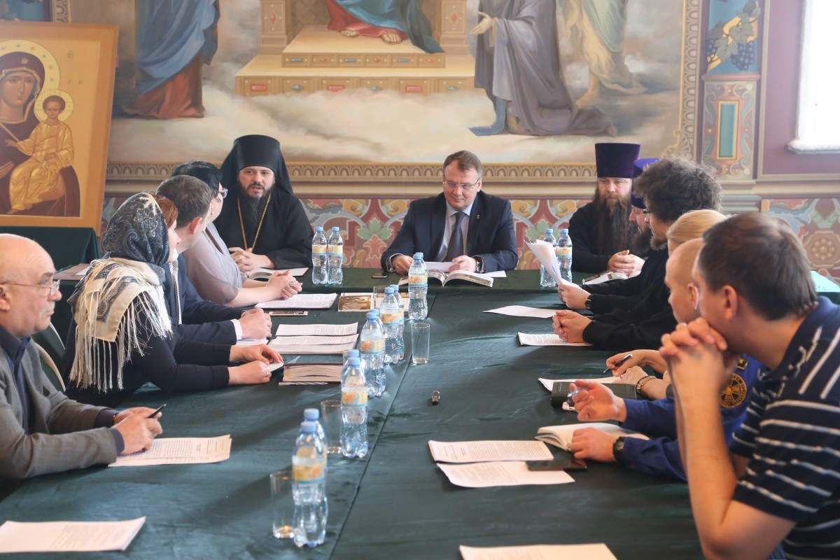 В Иосифо-Волоцком монастыре прошло совещание по подведению итогов взаимодействия Администрации района с православными организациями