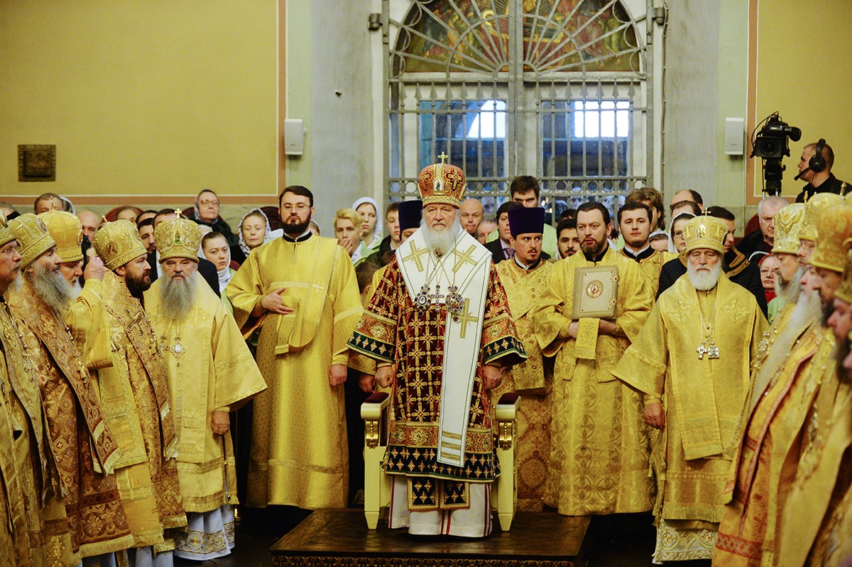 Патриарх Кирилл совершил Литургию в Донском монастыре в день 100-летия избрания на Патриарший престол свт. Тихона
