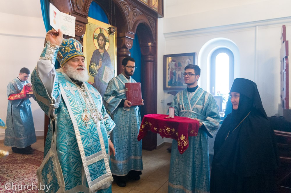 Патриарший Экзарх всея Беларуси митрополит Павел возглавил Литургию в Введенском монастыре