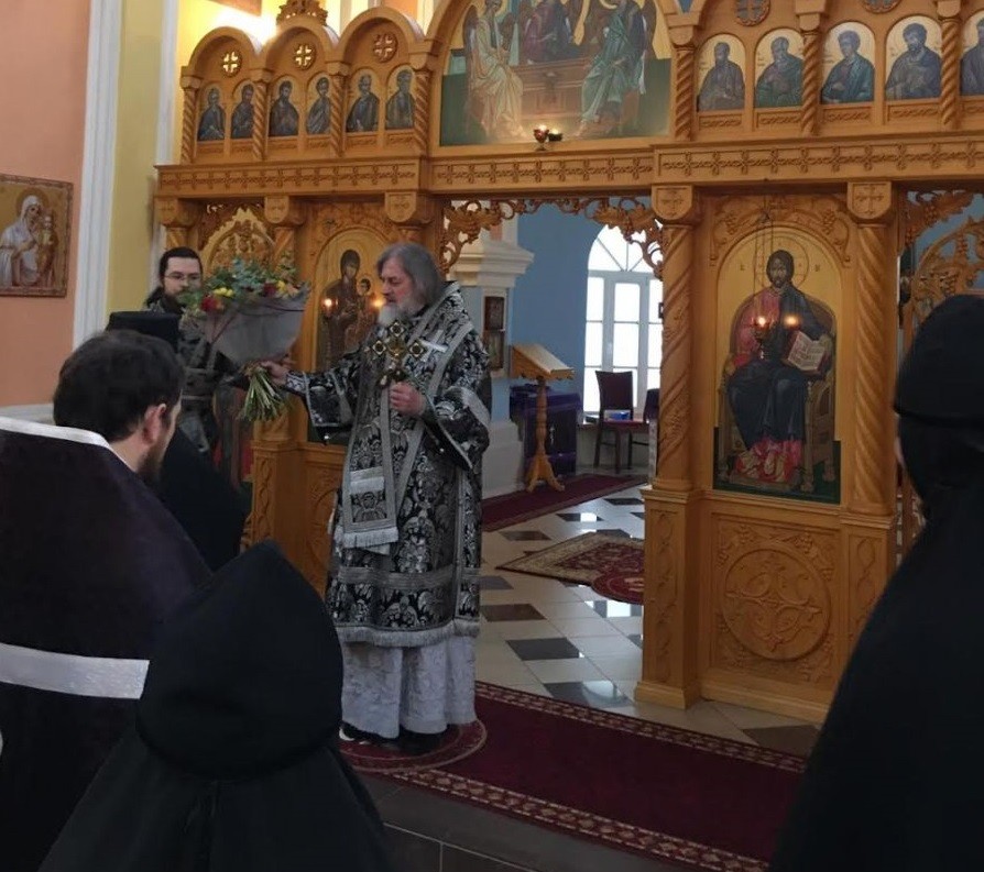 Митрополит Виленский и Литовский Иннокентий совершил Литургию в виленском Марие-Магдалининском монастыре