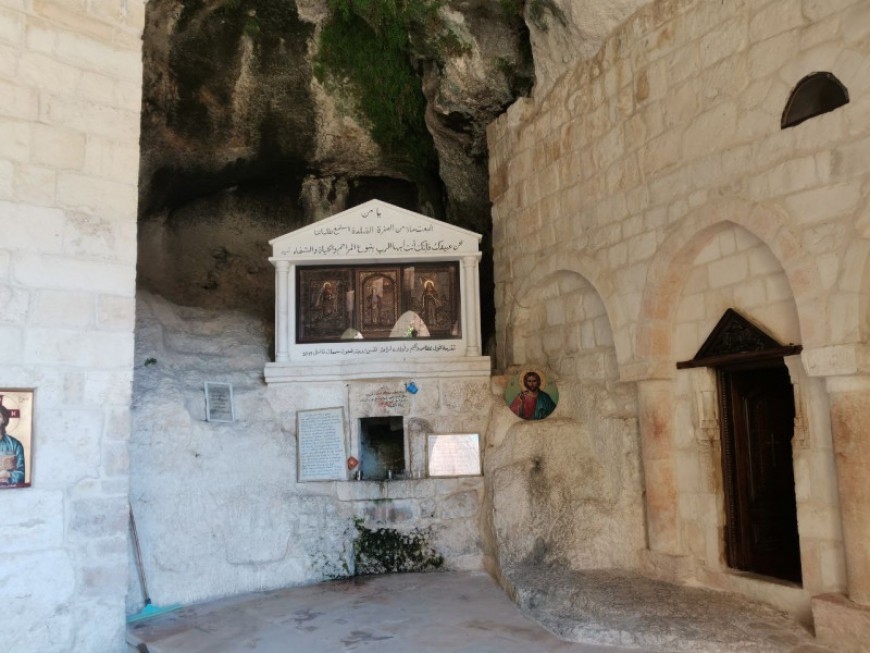 Сирийские монахини передали подарки для Николо-Васильевского монастыря под Волновахой