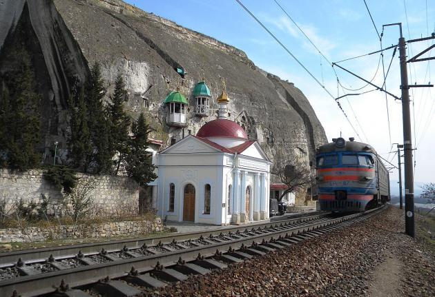 Симферопольская епархия ведет активную работу по расширению и восстановлению монастырей 