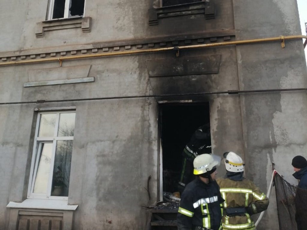 Мощный пожар охватил Свято-Владимирский монастырь Кривого Рога на Украине