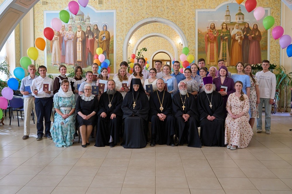 В Николо-Сольбинском монастыре Переславской епархии состоялся выпускной праздник для православных школ епархии