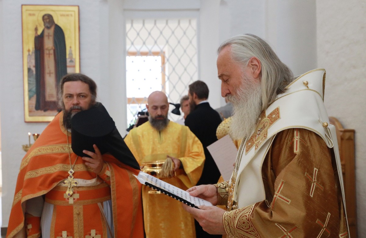Председатель Синодального отдела по монастырям и монашеству совершил малое освящение Воскресенского храма Андреевского монастыря