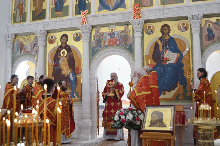 Архиепископ Феогност отслужил Литургию в Покровском Хотькове монастыре