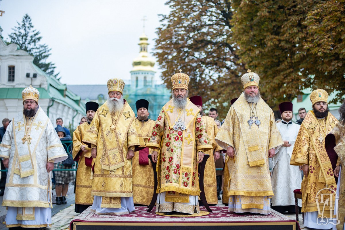 Блаженнейший митрополит Киевский Онуфрий возглавил Божественную литургию в Киево-Печерской лавре
