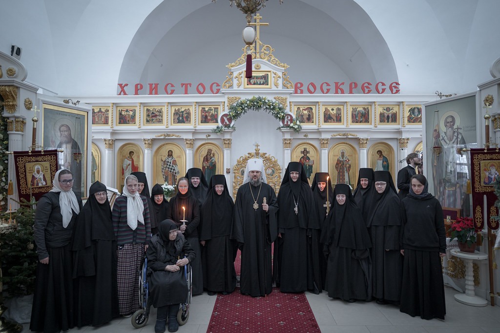В Клобуковом монастыре Кашина совершен монашеский постриг и освящен крест на купол церкви святителя Алексия