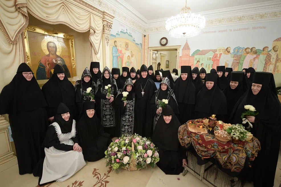 В Покровском ставропигиальном монастыре Москвы молитвенно отметили 25-летие игуменства настоятельницы обители