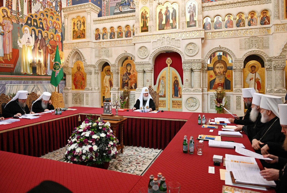 На очередном заседании Священного Синода во Владимирском скиту Валаамского монастыря  приняты важные решения в организации жизни монастырей и монашества