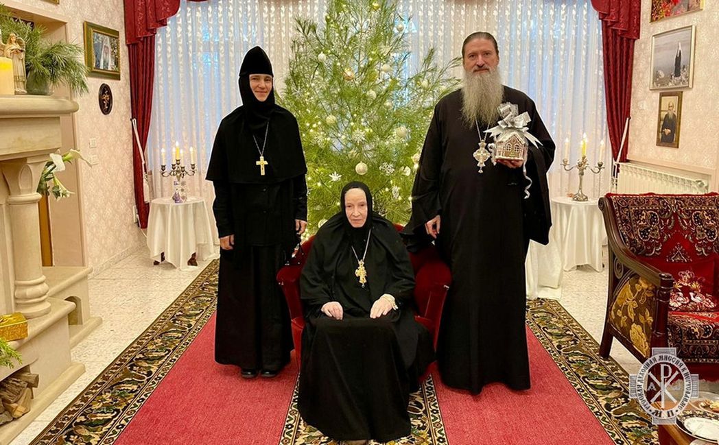 Начальник Русской духовной миссии в Иерусалиме поздравил с Рождеством Христовым игумению Георгию (Щукину)