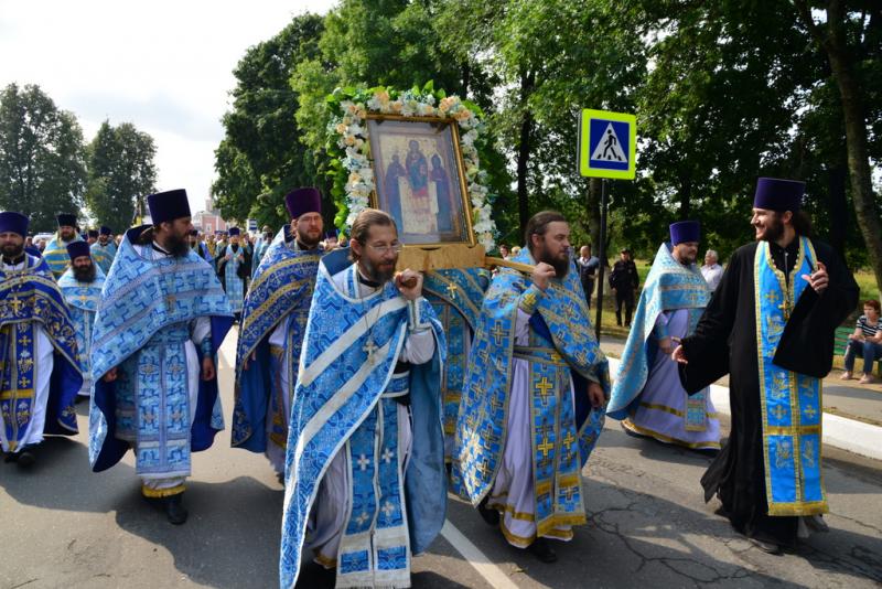 В Брянске прошли торжества по случаю праздника Свенской иконы Божией Матери