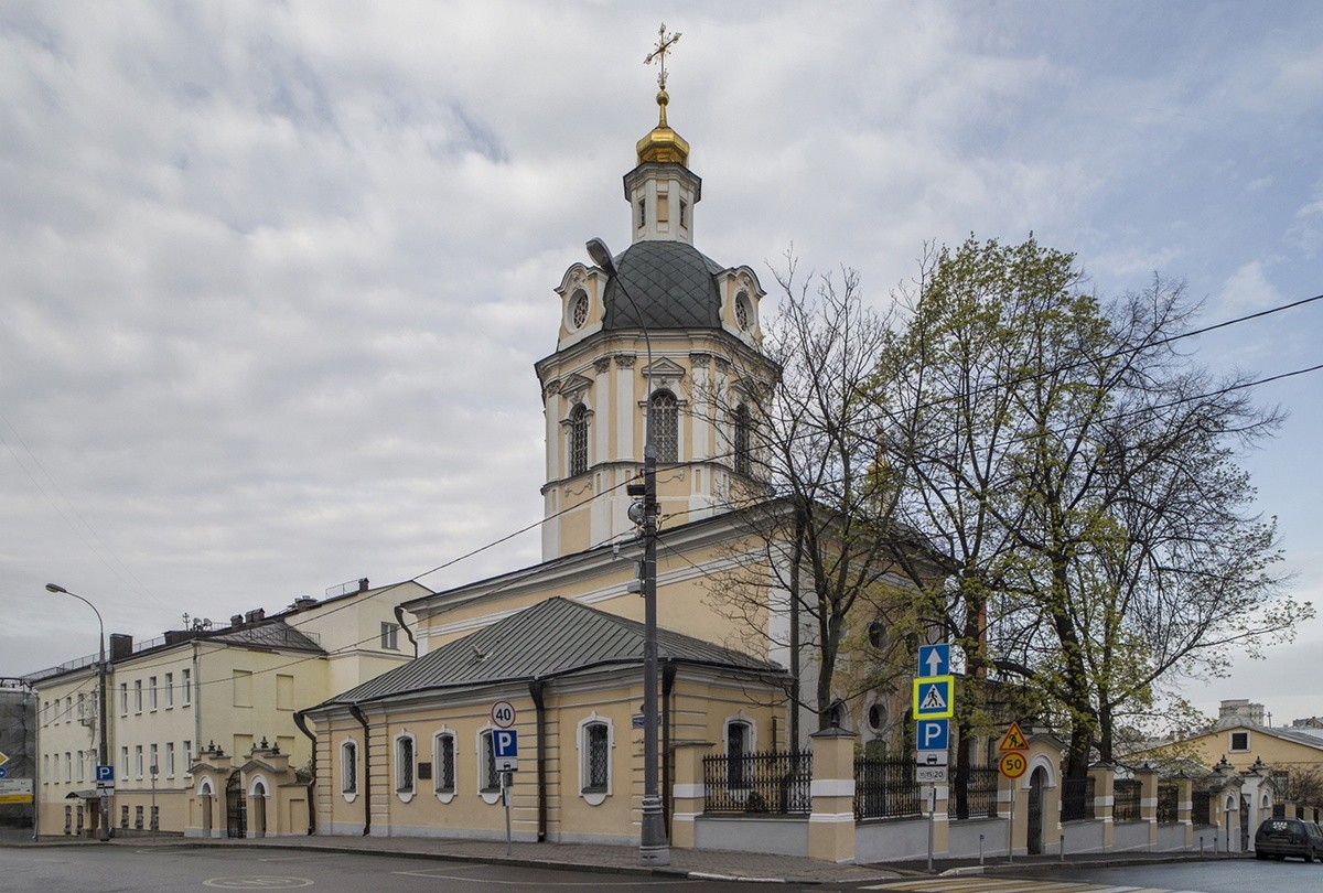 Храм Свт. Николая Мирликийского в Звонарях подворья Пюхтицкого монастыря передан Церкви