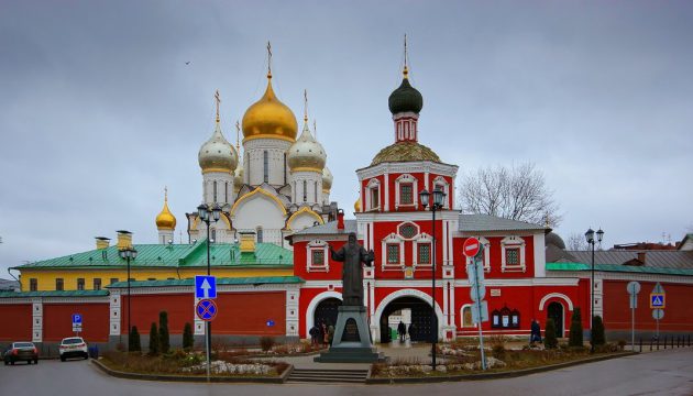 Девять зданий ансамбля Зачатьевского монастыря переданы Церкви