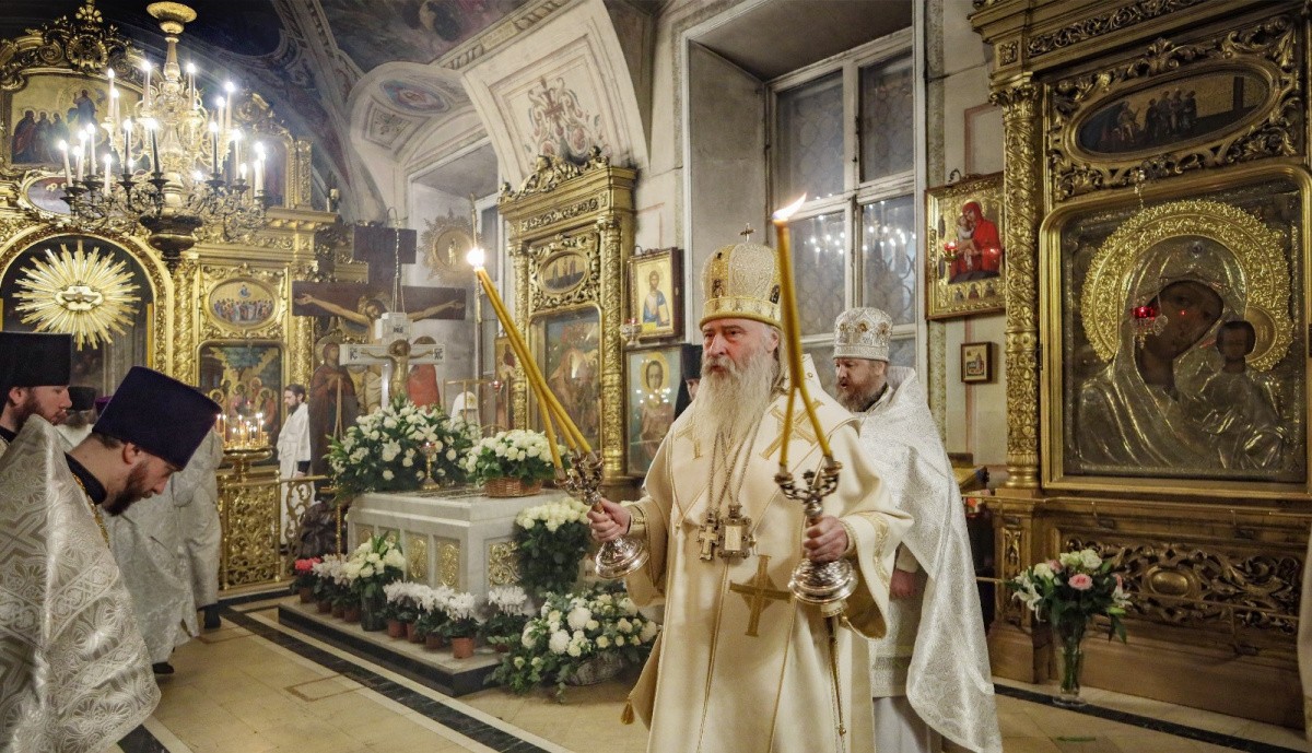В день памяти Святейшего Патриарха Алексия II архиепископ Феогност совершил Литургию в Богоявленском соборе Москвы 