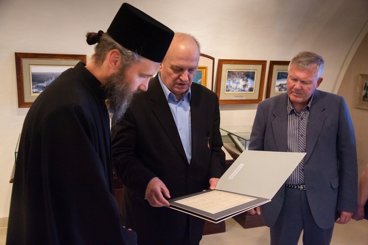 Музею Валаамского монастыря передана старинная рукопись