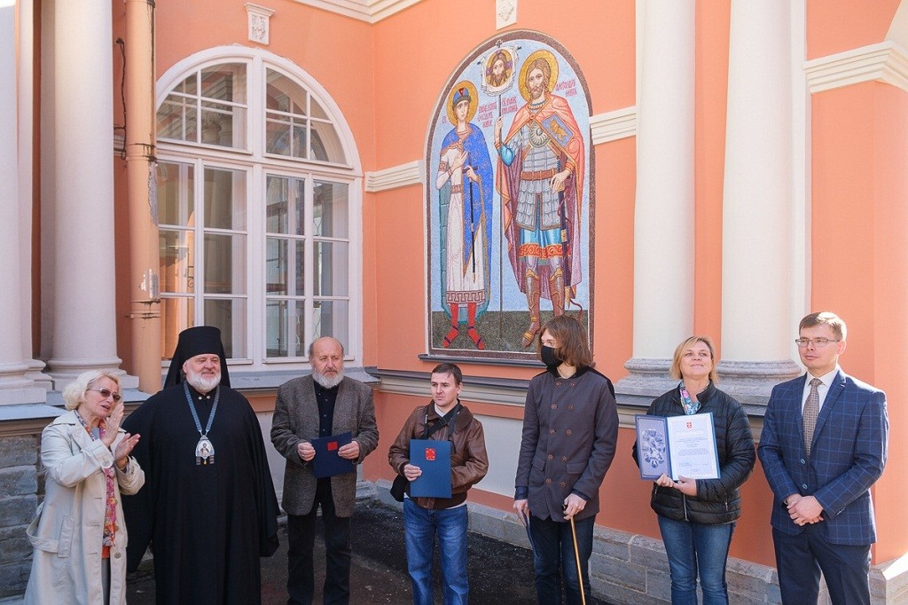 В Александро-Невской лавре представили мозаичную икону святых Александра Невского и Феодора Новгородского