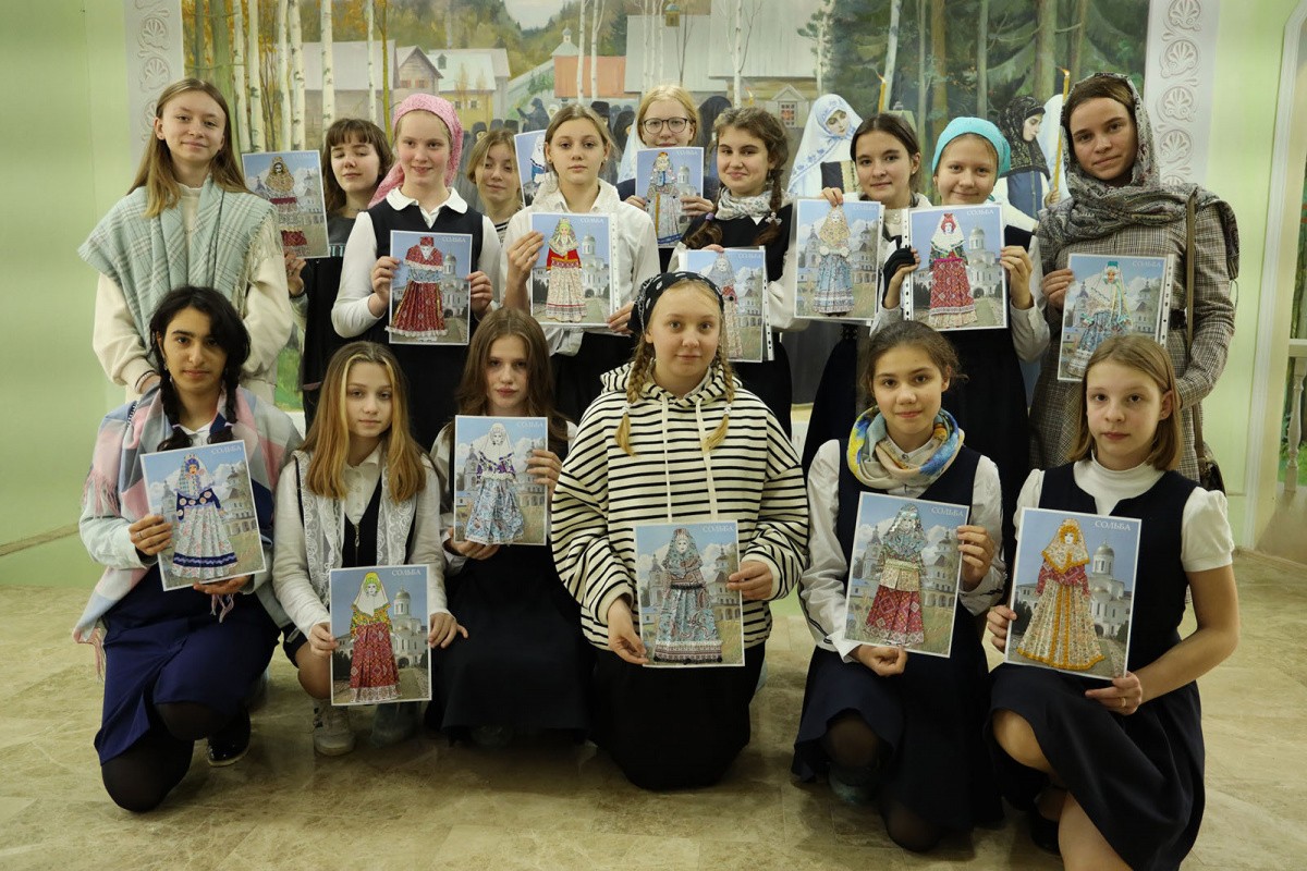 Учащиеся подмосковной школы «Образ» посетили мастер-класс в «Доброй школе на Сольбе» при Николо-Сольбинском монастыре