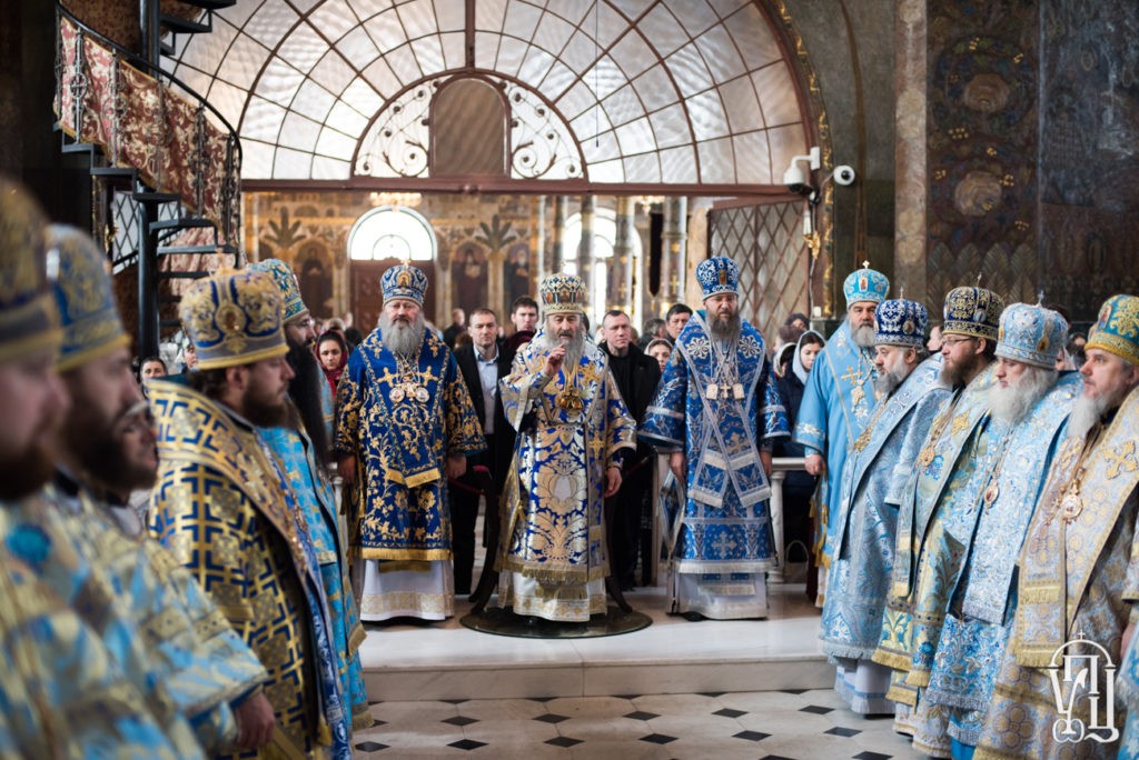 В Субботу Акафиста Блаженнейший митрополит Онуфрий отслужил Литургию в Киево-Печерской лавре 