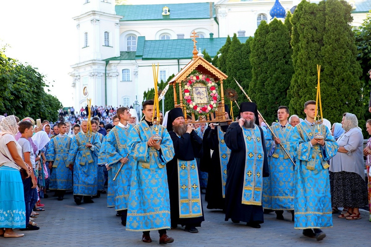 В Почаевской лавре продолжаются торжества по случаю 800-летнего юбилея Свято-Духовского скита