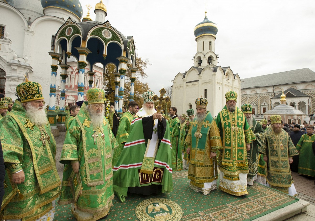 Святейший Патриарх Кирилл возглавил в Троице-Сергиевой лавре празднование дня памяти прп. Сергия Радонежского