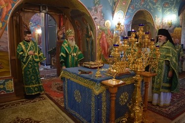 В Введенском Макариевском монастыре Белевской епархии отметили престольный праздник 