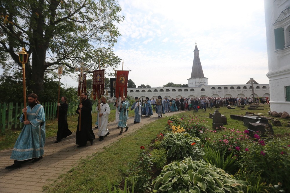 В Иосифо-Волоцком монастыре отметили престольный праздник