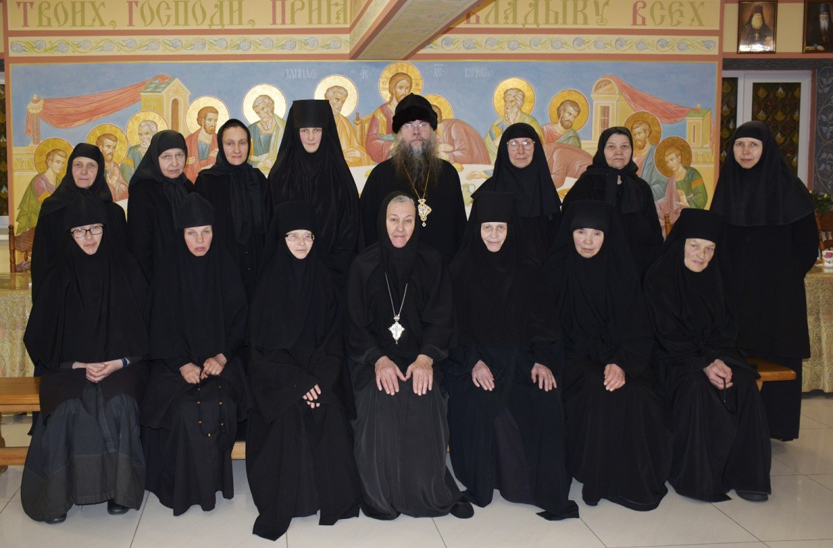 Представители Межведомственной комиссии по вопросам образования монашествующих посетили Приамурскую митрополию