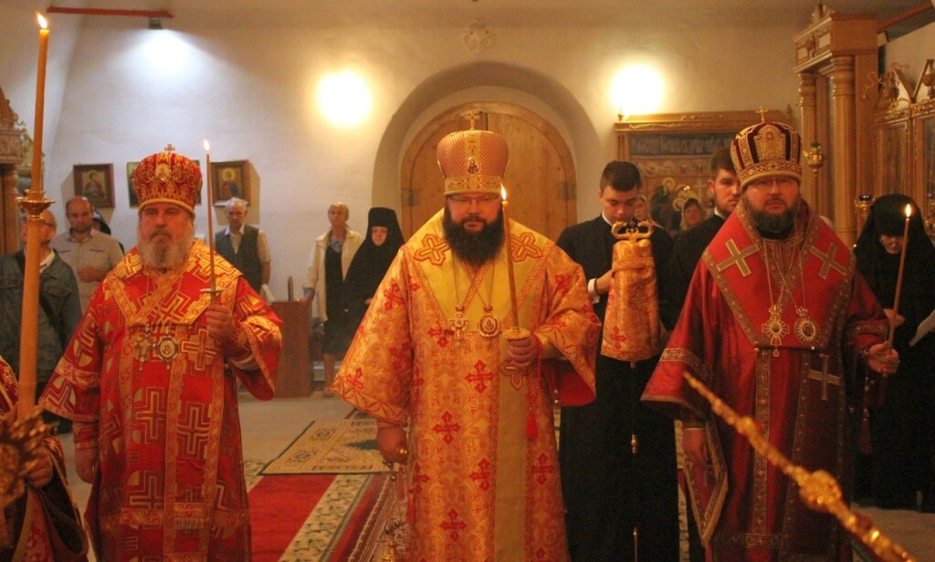 В Иоанно-Предтеченском монастыре г. Вязьмы почтили память сщмч. Макария (Гневушева)