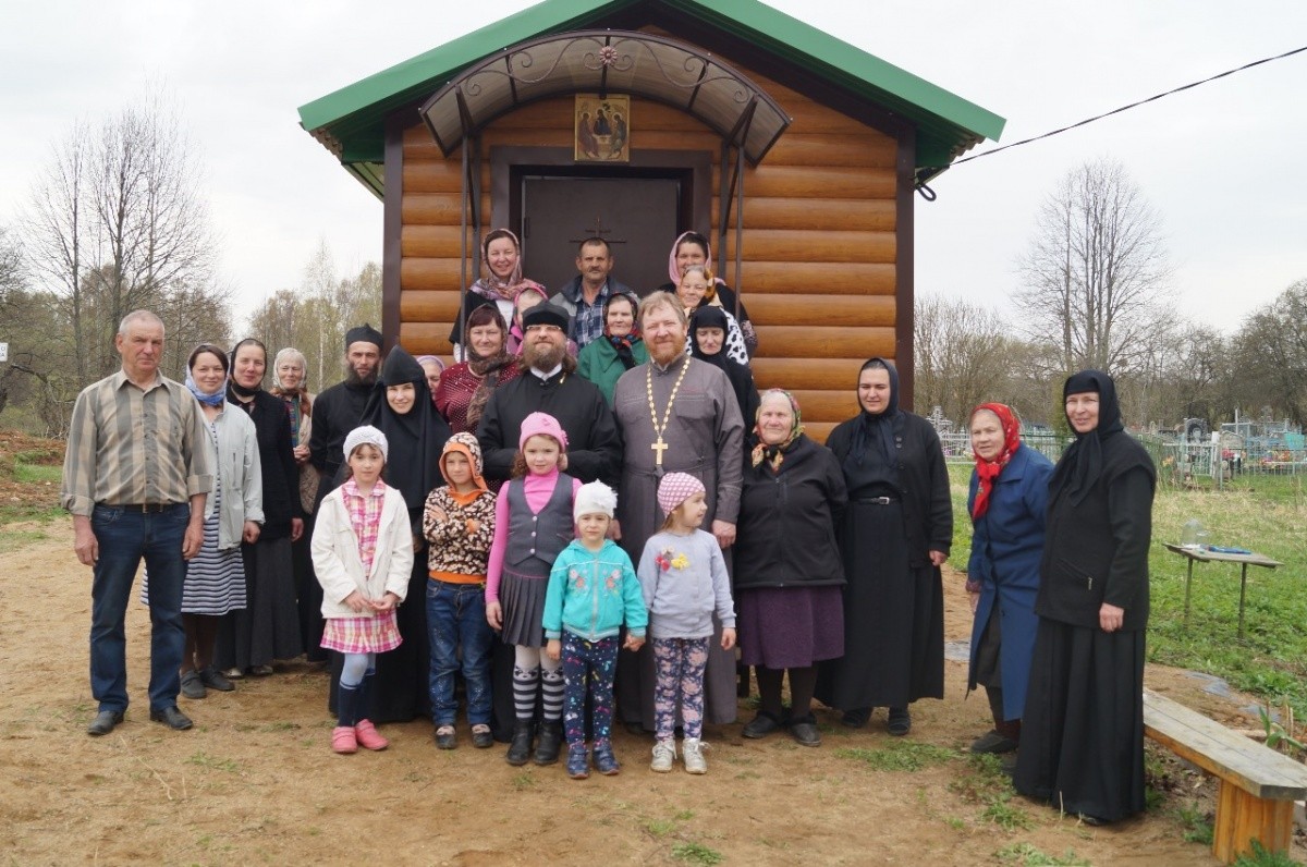 Насельницы Аносина Борисоглебского монастыря предприняли поездку на родину основательницы обители