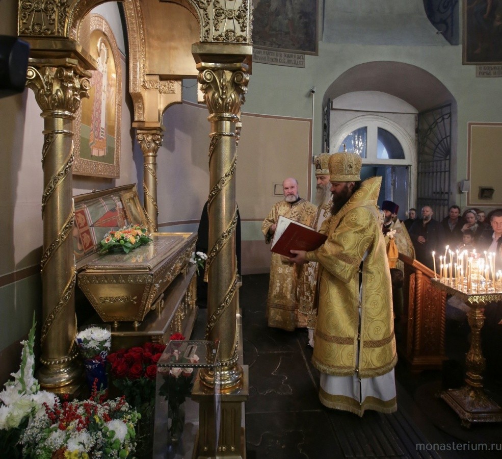 В Донском монастыре молитвенно почтили день прославления свт. Тихона, Патриарха Всероссийского