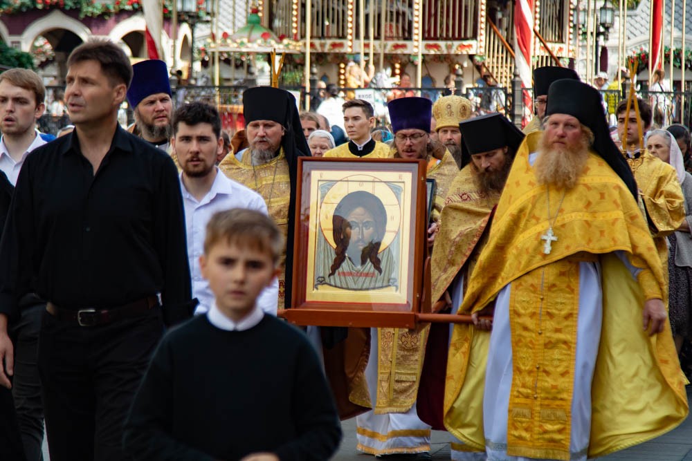 Епископ Павлово-Посадский Силуан возглавил престольный праздник Заиконоспасской обители 