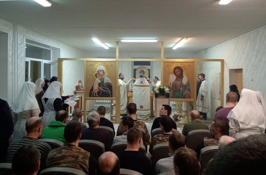 Елисаветинская обитель Минска организовала первое богослужение в новом домовом храме Психоневрологического дома-интерната для престарелых и инвалидов