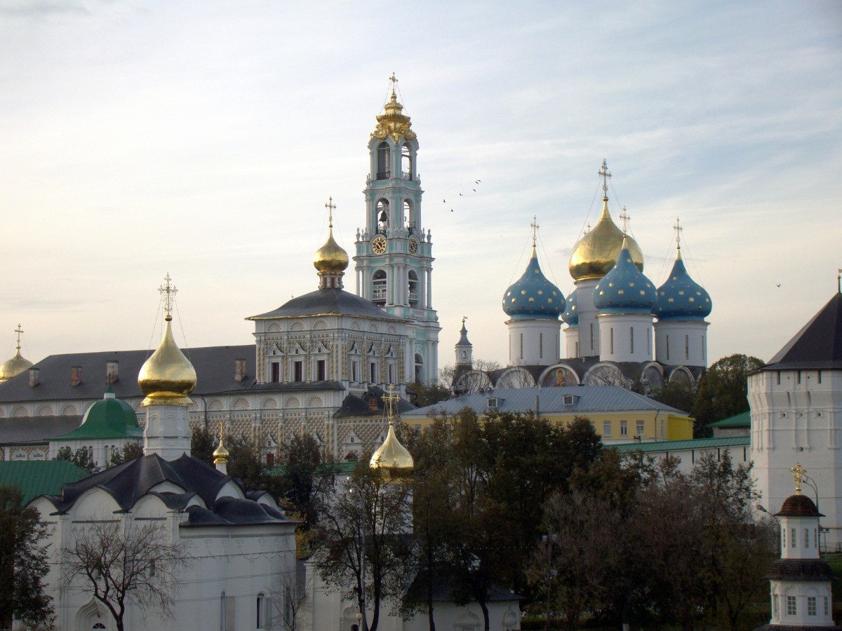Троицкий монастырь в москве