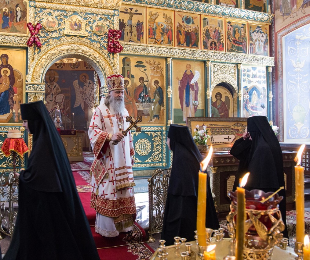 Архиепископ Феогност возглавил праздничную Литургию и крестный ход в Стефано-Махрищском монастыре 