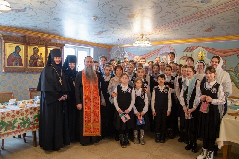 В Алексиевском монастыре Саратова отметили престольный праздник храма в честь святых мучеников младенцев Вифлеемских