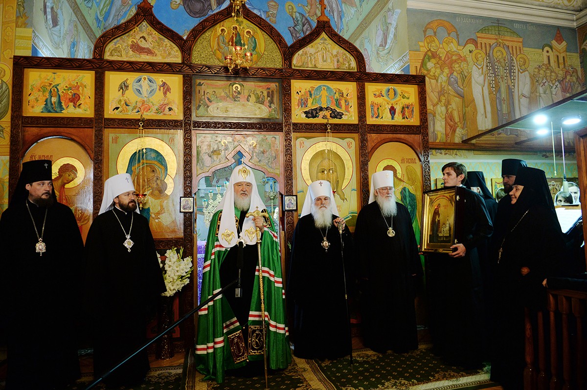 Патриарх Кирилл посетил Свято-Троицкий Никольский монастырь г.Ташкента
