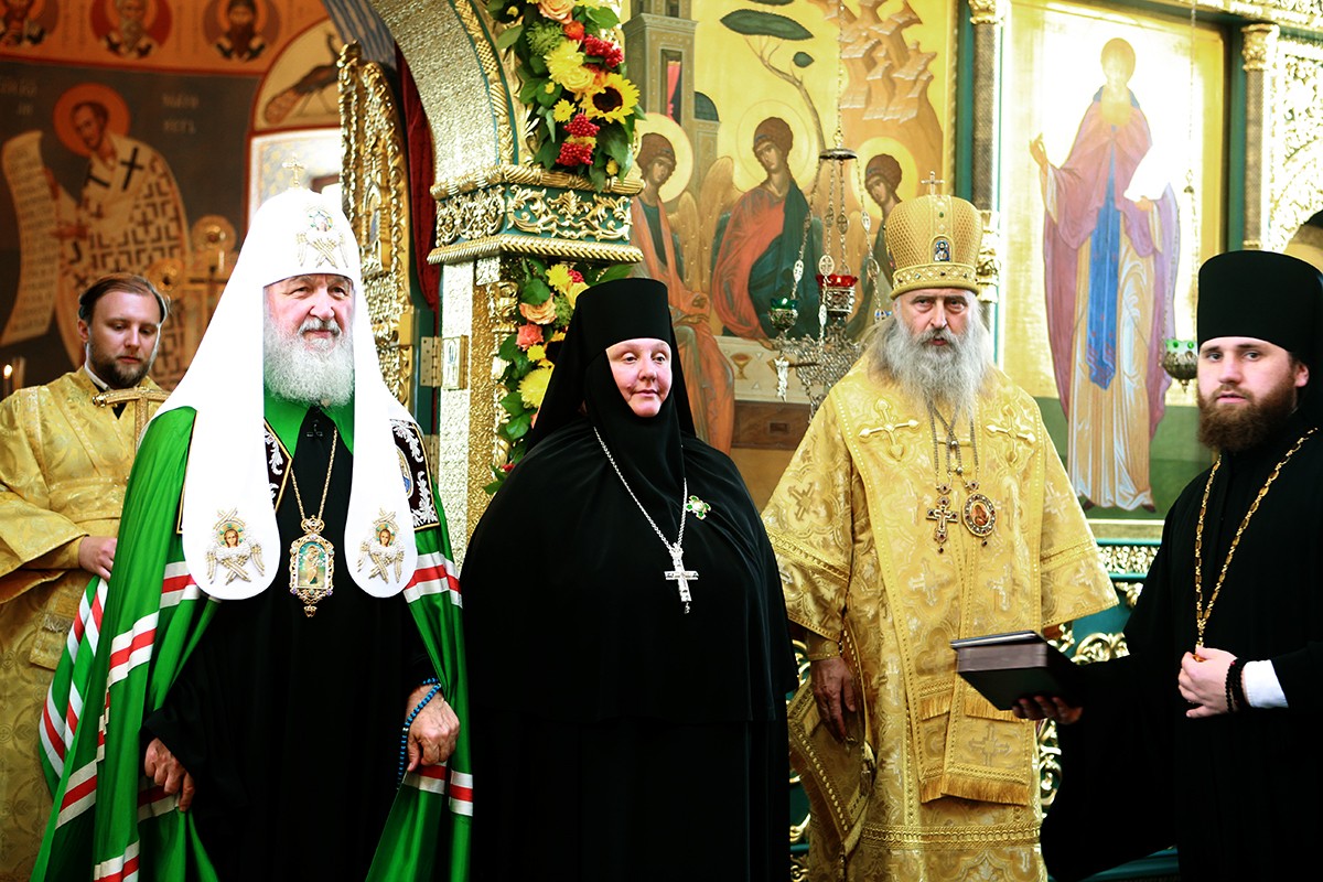 Патриарх Кирилл возглавил в Стефано-Махрищском монастыре празднование 25-летия возрождения обители