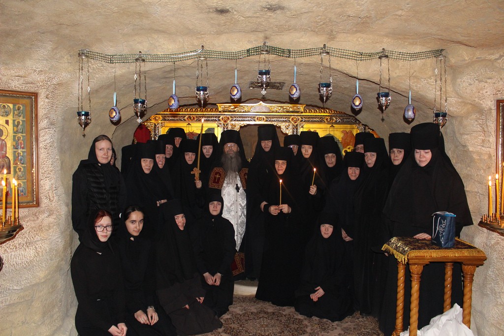 В Зачатьевском монастыре состоялись монашеский и иноческие постриги