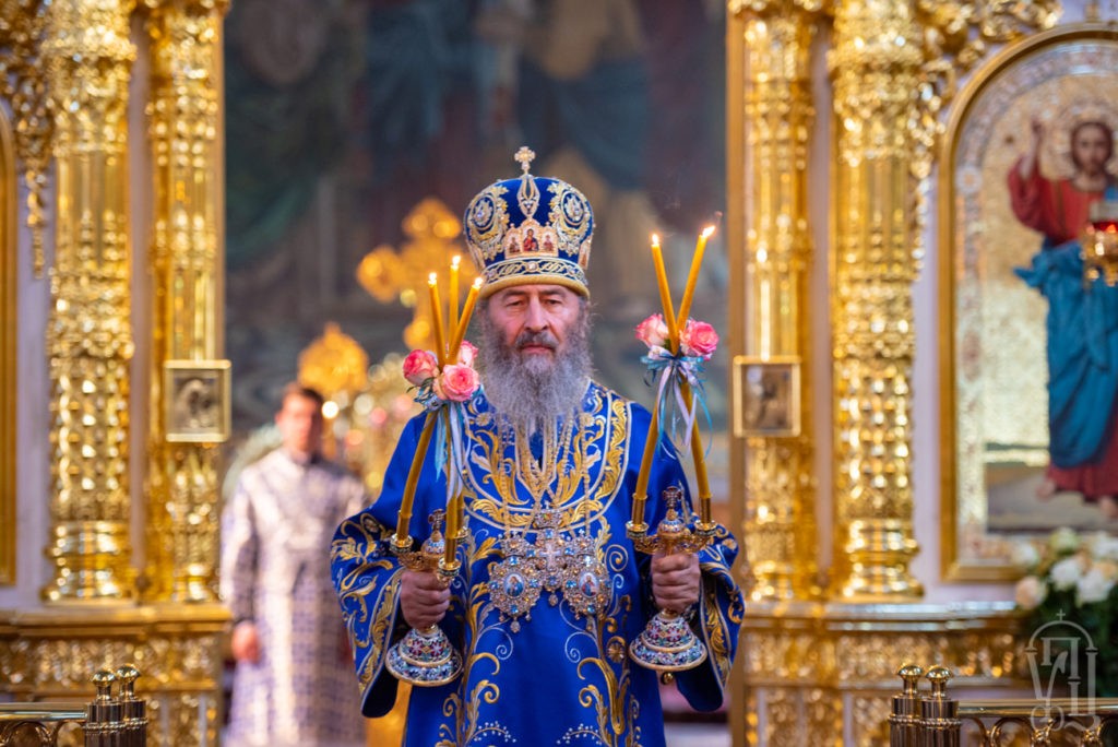 Блаженнейший митрополит Онуфрий совершил Литургию в Покровском монастыре г. Киева и молебен в Киево-Печерской лавре