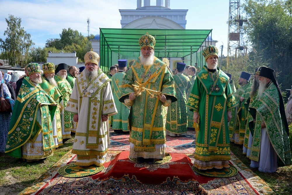 В Свято-Лаврентьевском монастыре г. Калуги прошли праздничные богослужения
