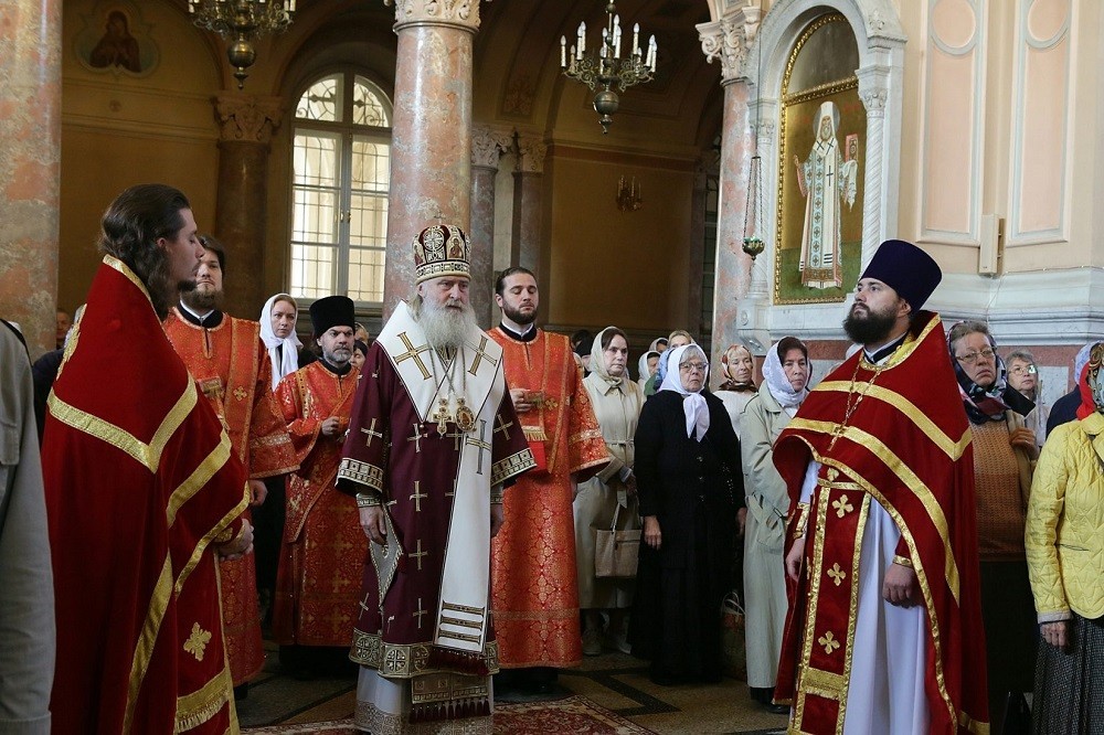 Председатель Синодального отдела по монастырям и монашеству совершил Литургию в Иоанно-Предтеченском монастыре Москвы