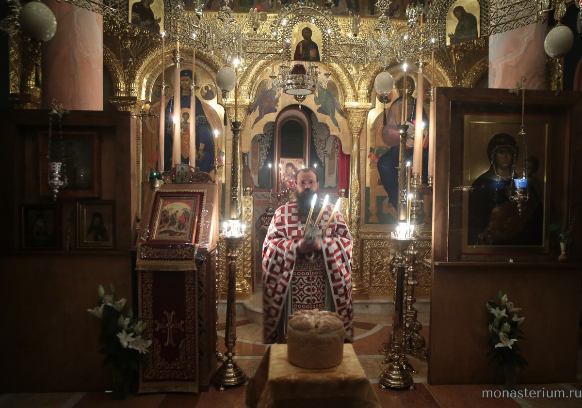 На Свято-Преображенском подворье Данилова монастыря встретили праздник Пасхи