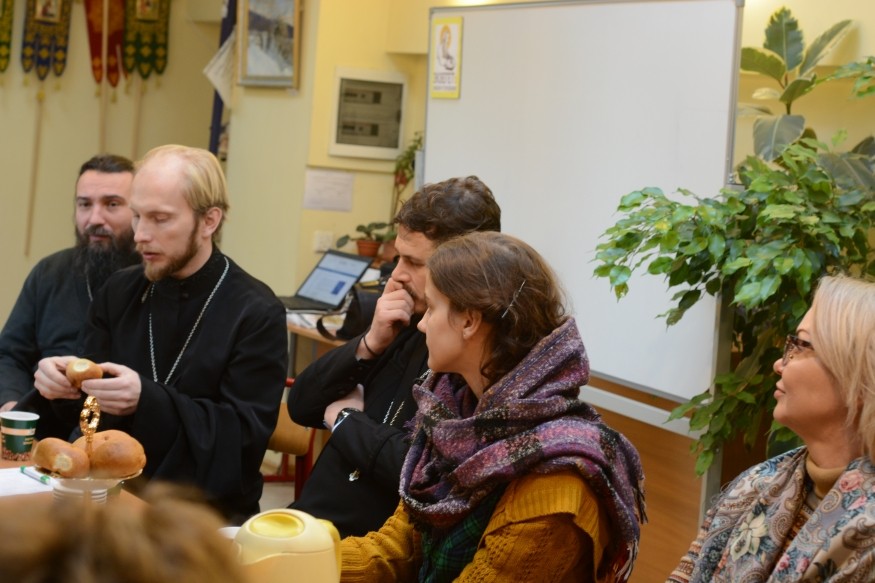 На Московском подворье Валаамского монастыря состоялся семинар «Евангельские кружки в деятельности прихода» 