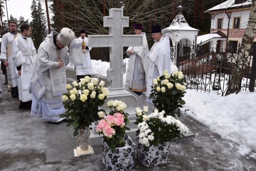 Патриарший экзарх всея Беларуси возглавил заупокойные богослужения в 5-ю годовщину трагической кончины игумении Василиссы (Медведь) в Ксениевском монастыре 