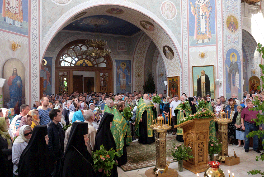 В Покровском Хотькове монастыре отметили праздник Святой Троицы